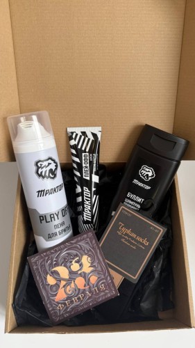  Evazia Подарочный набор для мужчин в крафтовой коробке, шамп/кондиционер 250мл+пена для бритья 200мл+крем после бритья 75мл+носки