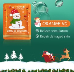 Sadoer Осветляющая тканевая маска для лица в новогоднем дизайне Orange VC Brightening Nourish Facial Mask, 25мл